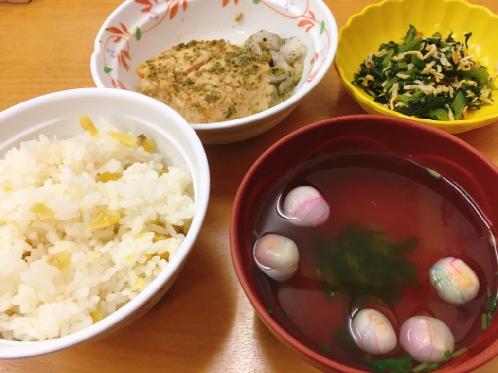 今日のお昼ご飯